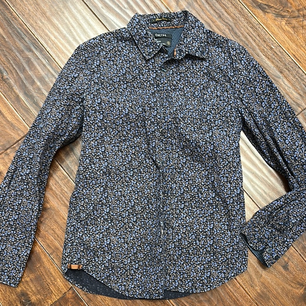 Cactus Blue Casual Slim fit Button Down Shirt Sz S